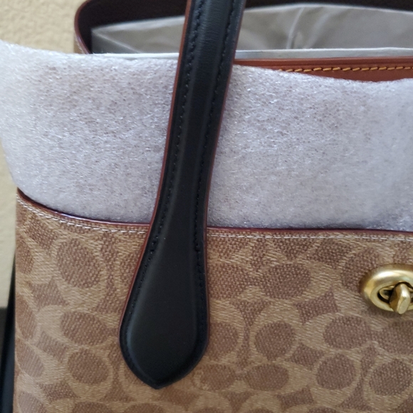 Coach Lora Caryall In Colorblock Signature Canvas - Picture 9 of 16